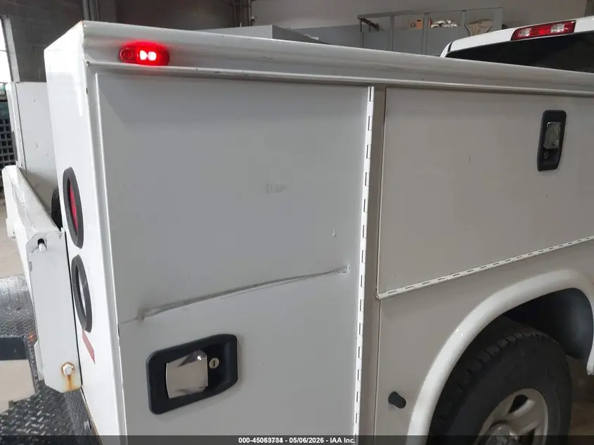 2017 RAM 2500 TRADESMAN  4X2 8' BOX