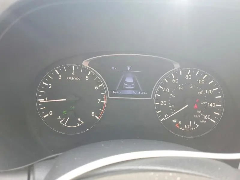 2017 NISSAN PATHFINDER SL  