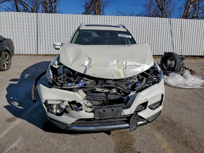 2017 NISSAN ROGUE SV  