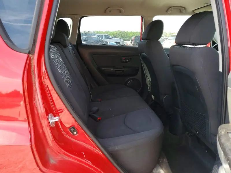 2011 KIA SOUL +  