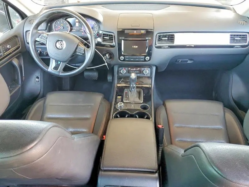 2013 VOLKSWAGEN TOUAREG V6  
