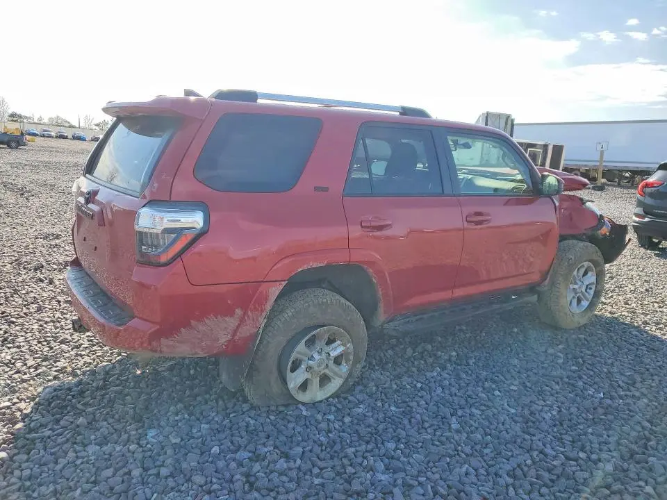 2021 TOYOTA 4RUNNER SR5  