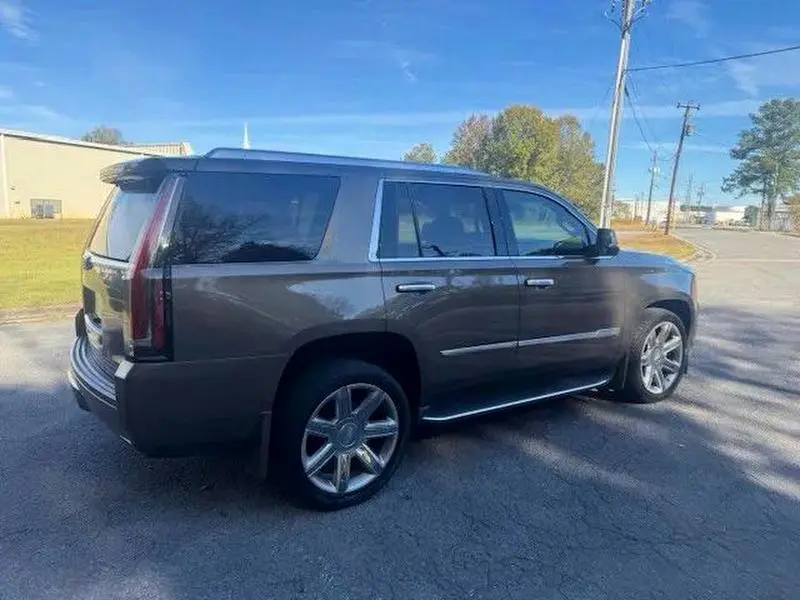 2016 CADILLAC ESCALADE LUXURY  