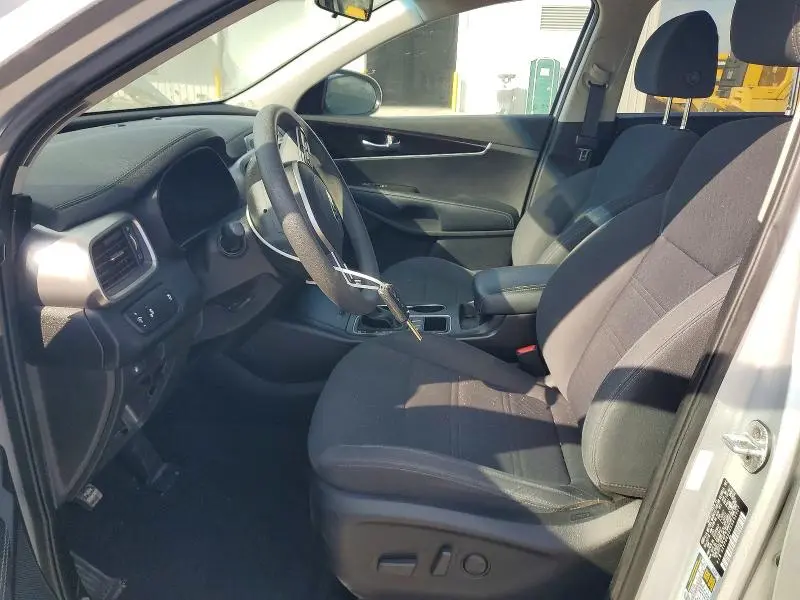 2019 KIA SORENTO LX V6  