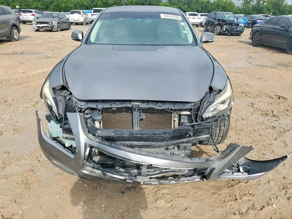 2018 INFINITI Q70 3.7 LUXE  