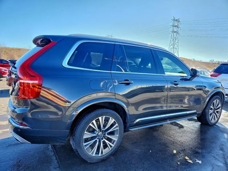 2021 VOLVO XC90 T8 RECHARGE MOMENTUM  