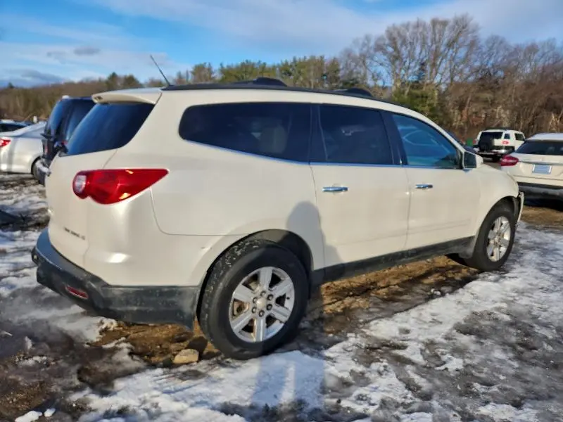 2011 CHEVROLET TRAVERSE LT  
