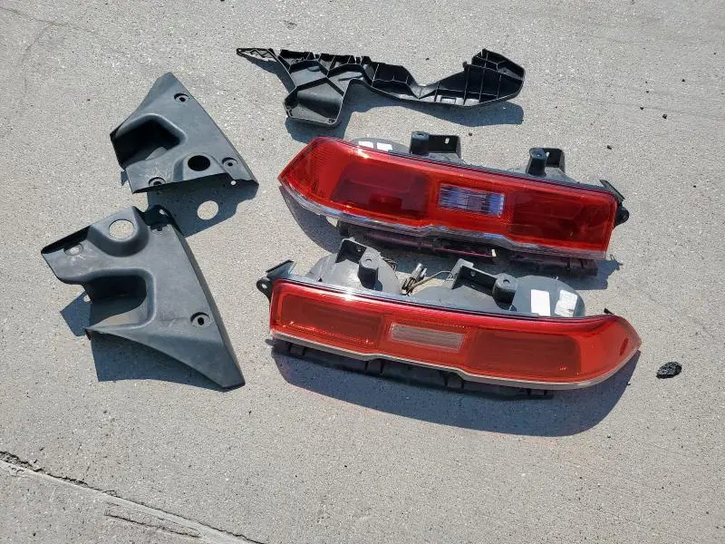 2015 CHEVROLET CAMARO LS  