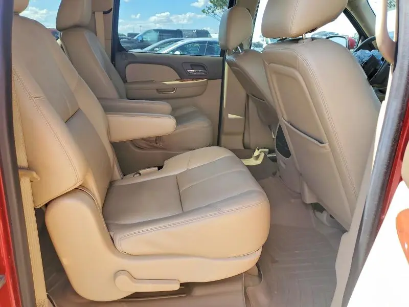 2013 CHEVROLET SUBURBAN K1500 LT  