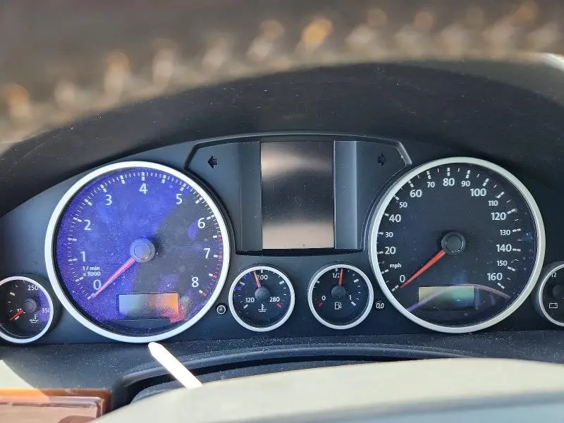 2010 VOLKSWAGEN TOUAREG V6  