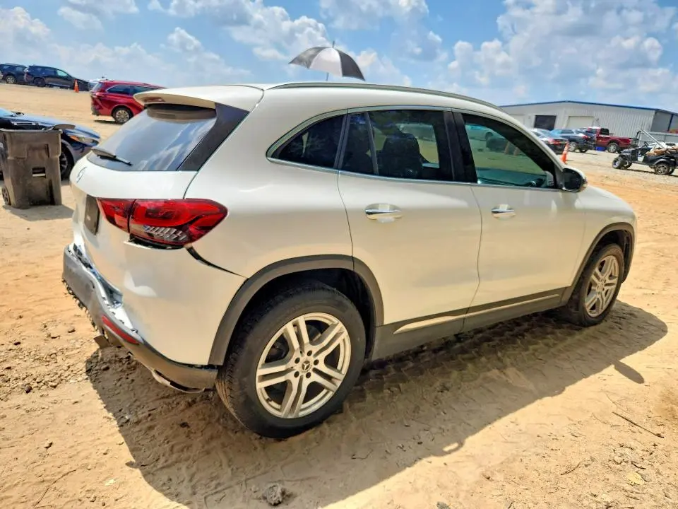 2021 MERCEDES-BENZ GLA 250  