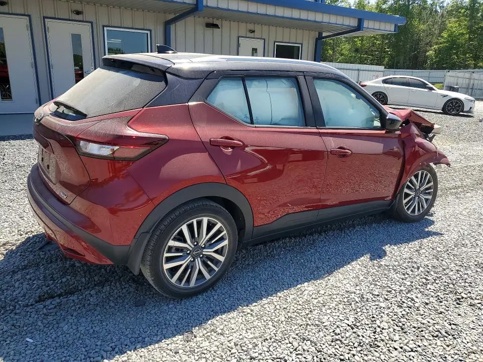 2022 NISSAN KICKS SV  