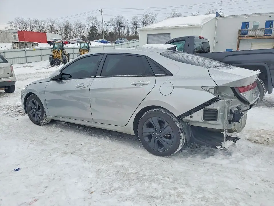 2021 HYUNDAI ELANTRA SEL  