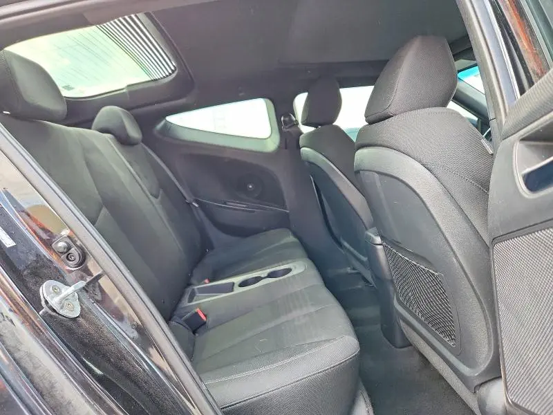 2017 HYUNDAI VELOSTER VALUE EDITION  