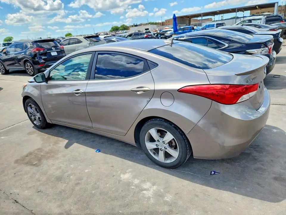 2011 HYUNDAI ELANTRA GLS  
