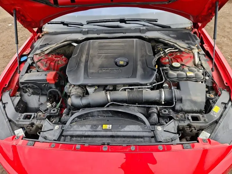 2018 JAGUAR XE PREMIUM  