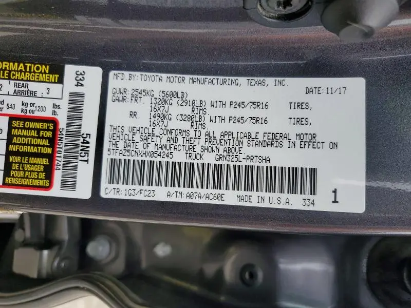 2017 TOYOTA TACOMA SR5 V6  
