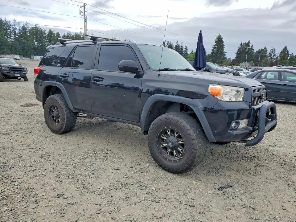 2013 TOYOTA 4RUNNER SR5  