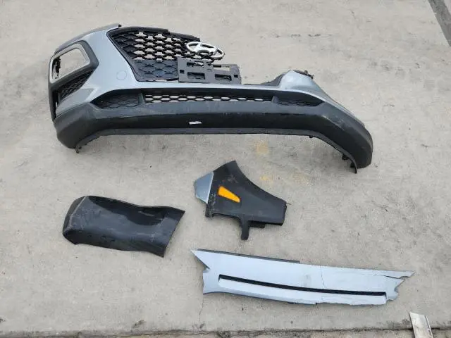 2020 HYUNDAI KONA SE  