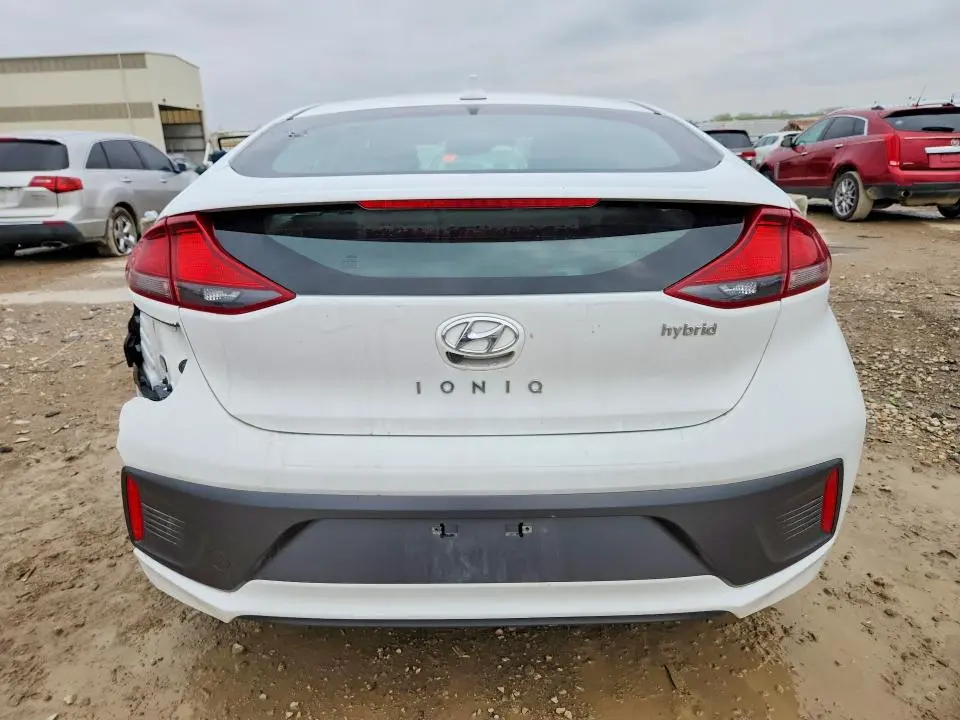 2020 HYUNDAI IONIQ SE  