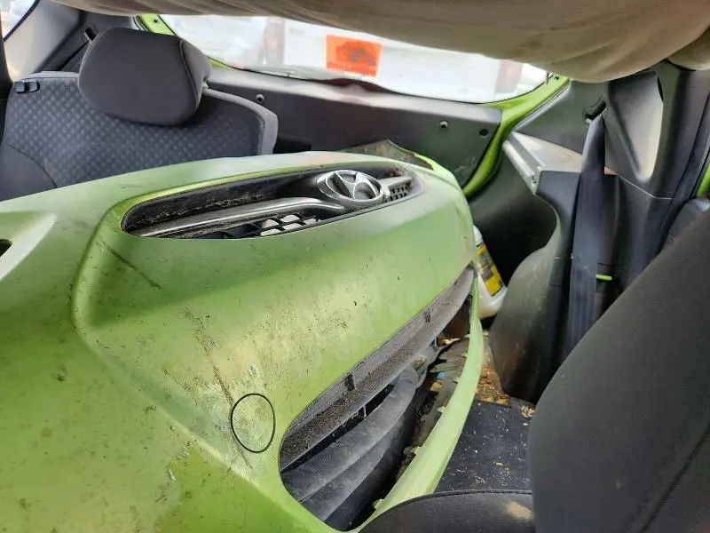 2012 HYUNDAI ACCENT SE  