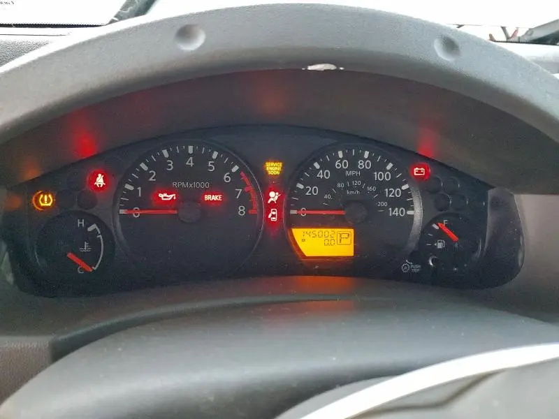 2010 NISSAN FRONTIER KING CAB SE  