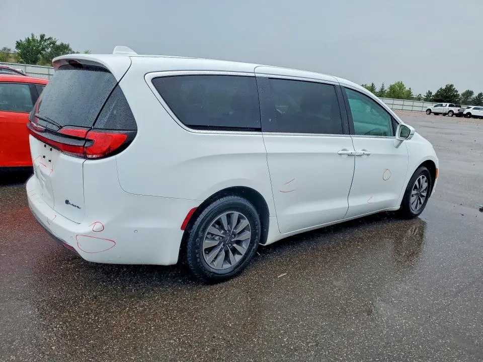 2022 CHRYSLER PACIFICA HYBRID TOURING L  