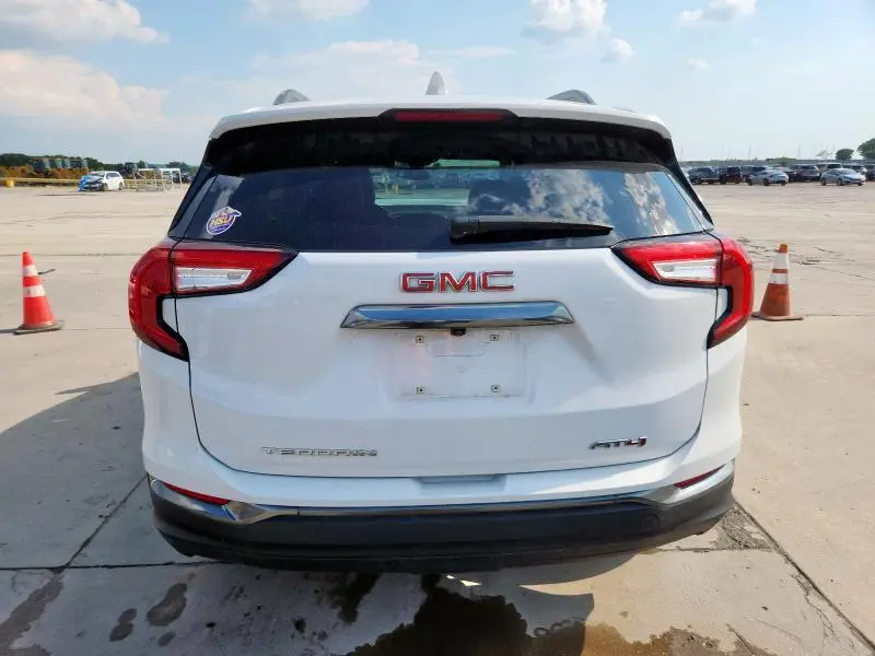 2023 GMC TERRAIN AT4  
