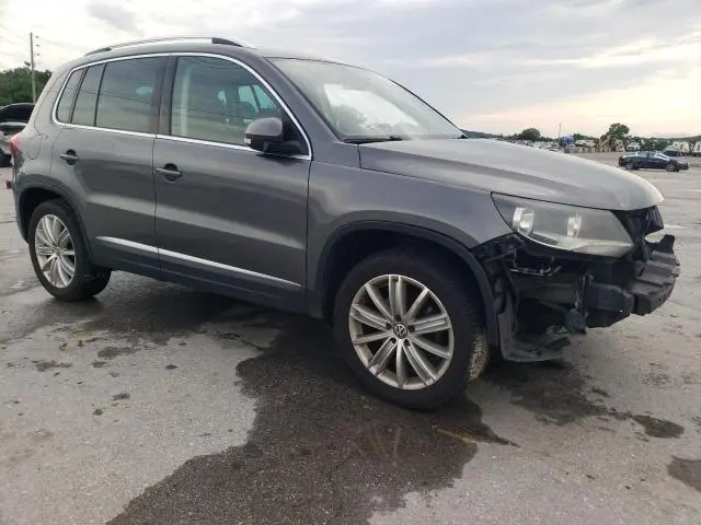 2014 VOLKSWAGEN TIGUAN S  