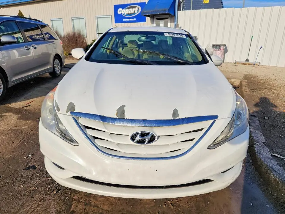2013 HYUNDAI SONATA GLS  