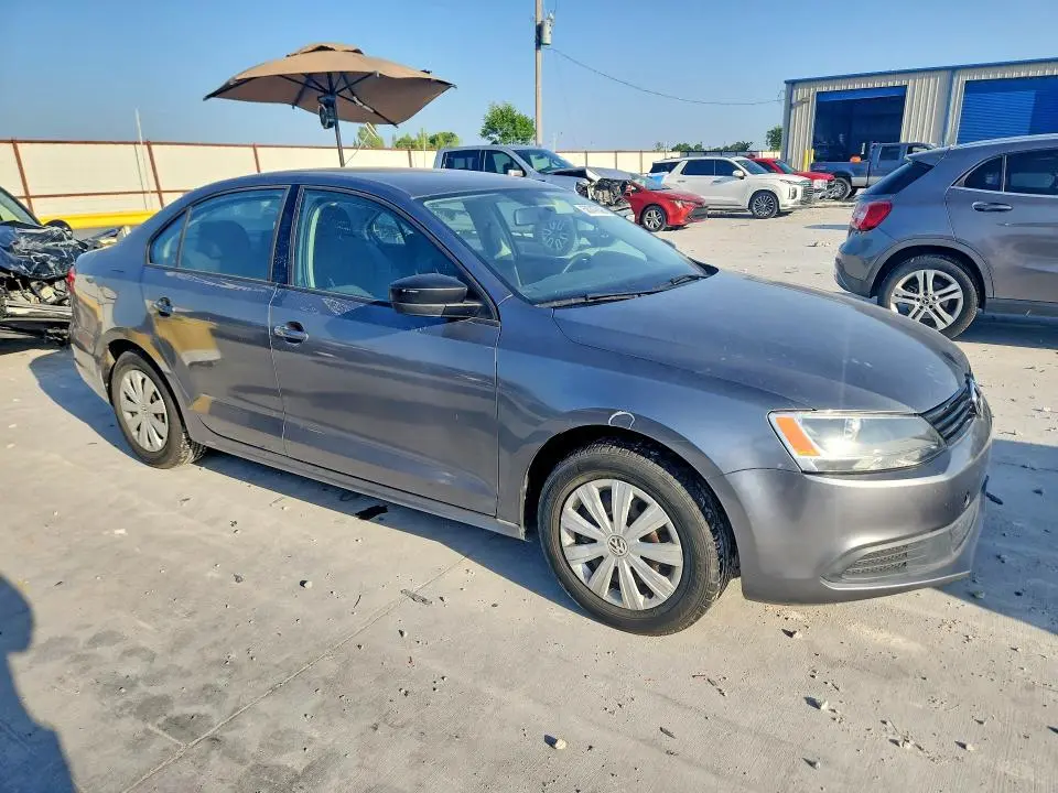 2014 VOLKSWAGEN JETTA BASE  