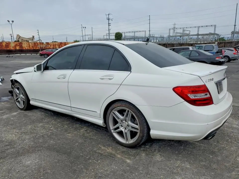 2013 MERCEDES-BENZ C 250  