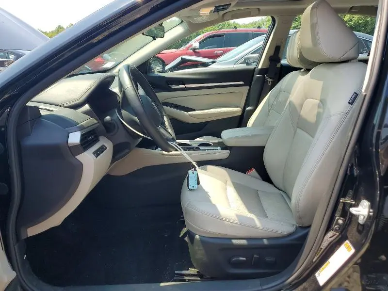 2024 NISSAN ALTIMA SL  