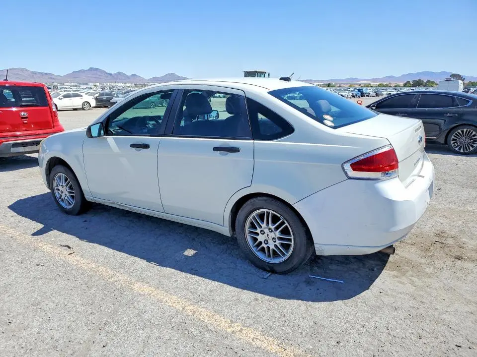 2010 FORD FOCUS SE  