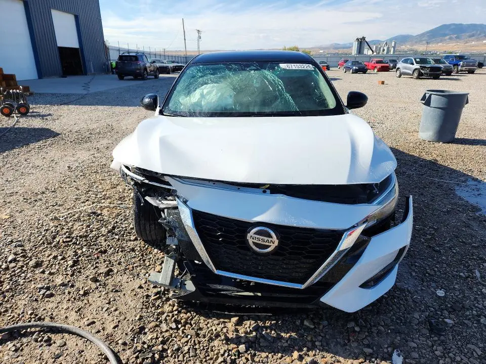 2022 NISSAN SENTRA SR  