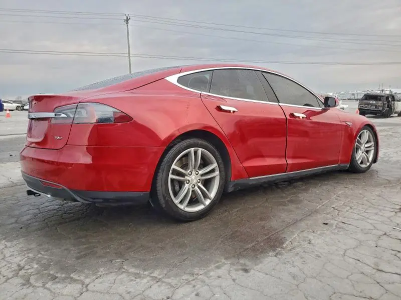 2015 TESLA MODEL S   