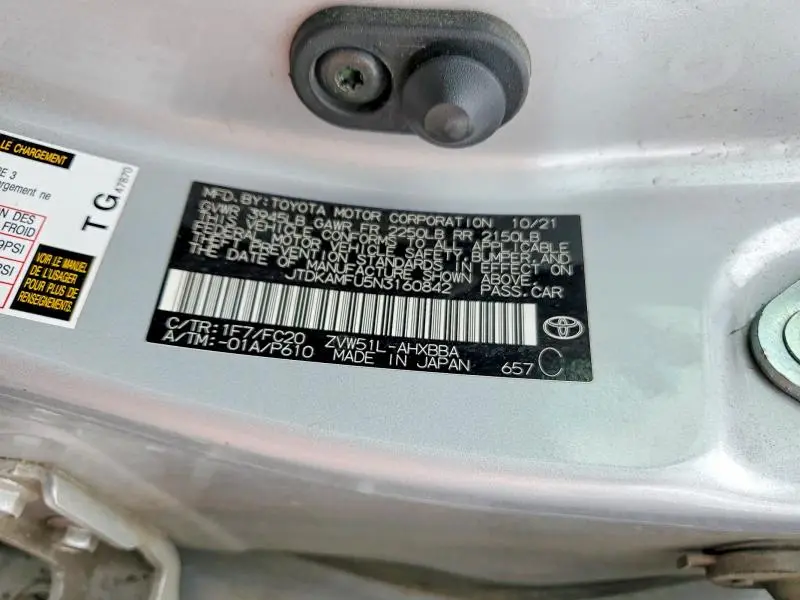 2022 TOYOTA PRIUS L ECO  