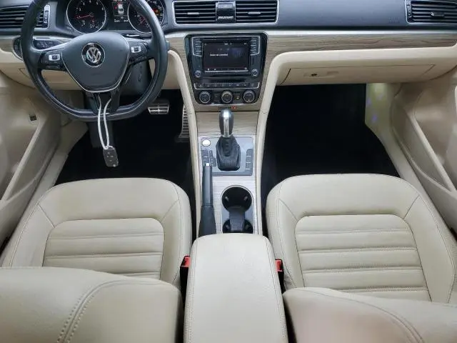 2018 VOLKSWAGEN PASSAT SEL PREMIUM  