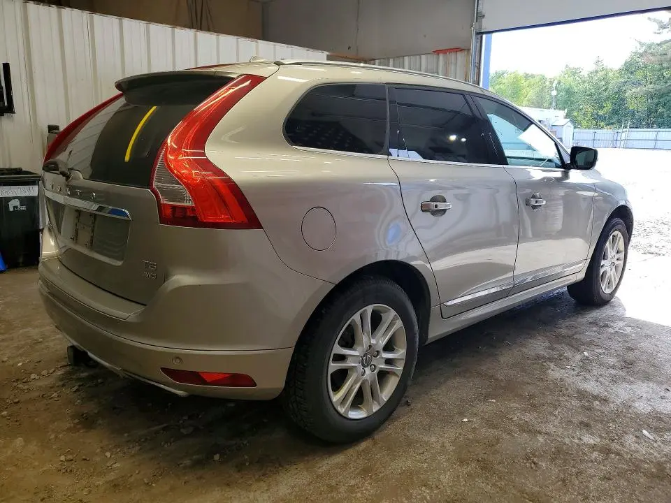 2015 VOLVO XC60 T5 PREMIER  