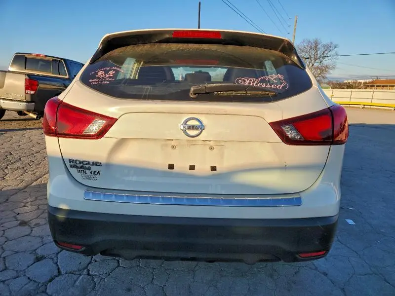 2018 NISSAN ROGUE SPORT S  