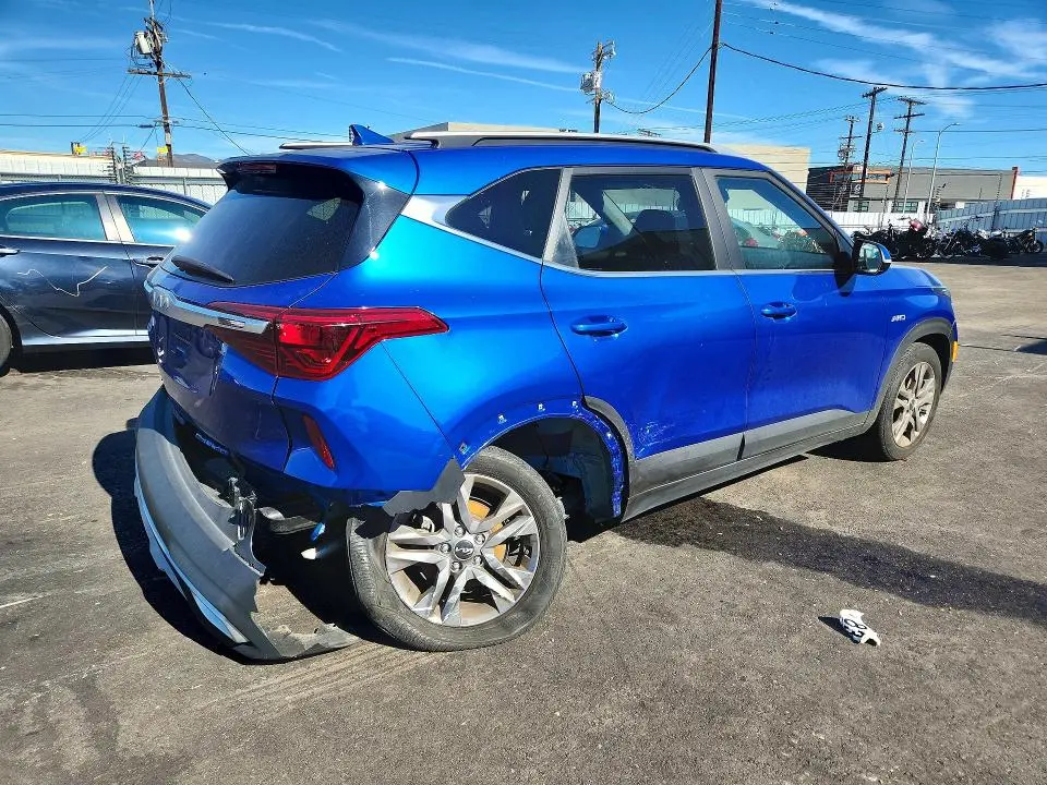 2022 KIA SELTOS S  