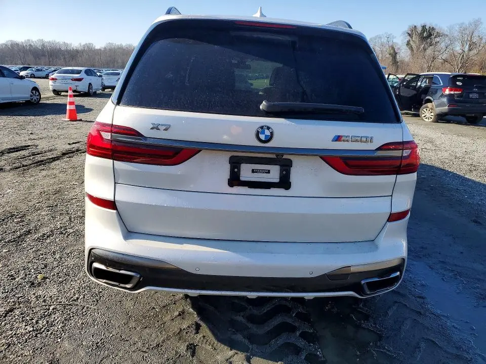 2020 BMW X7 M50I  