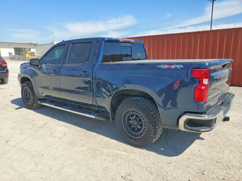 2021 CHEVROLET SILVERADO K1500 LT  