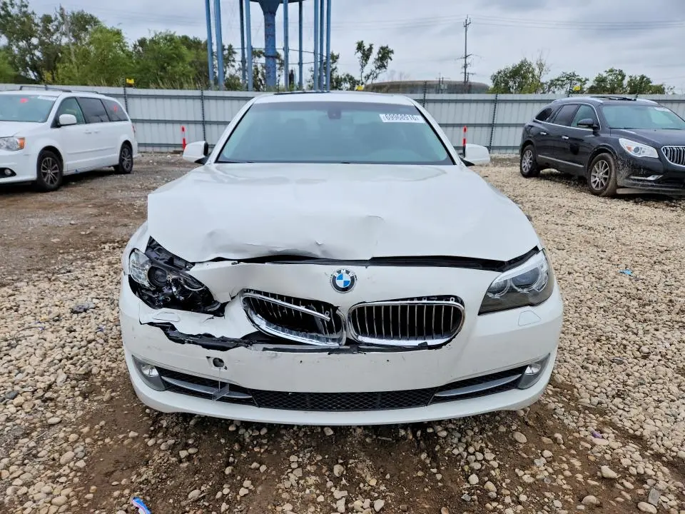 2012 BMW 528 XI  