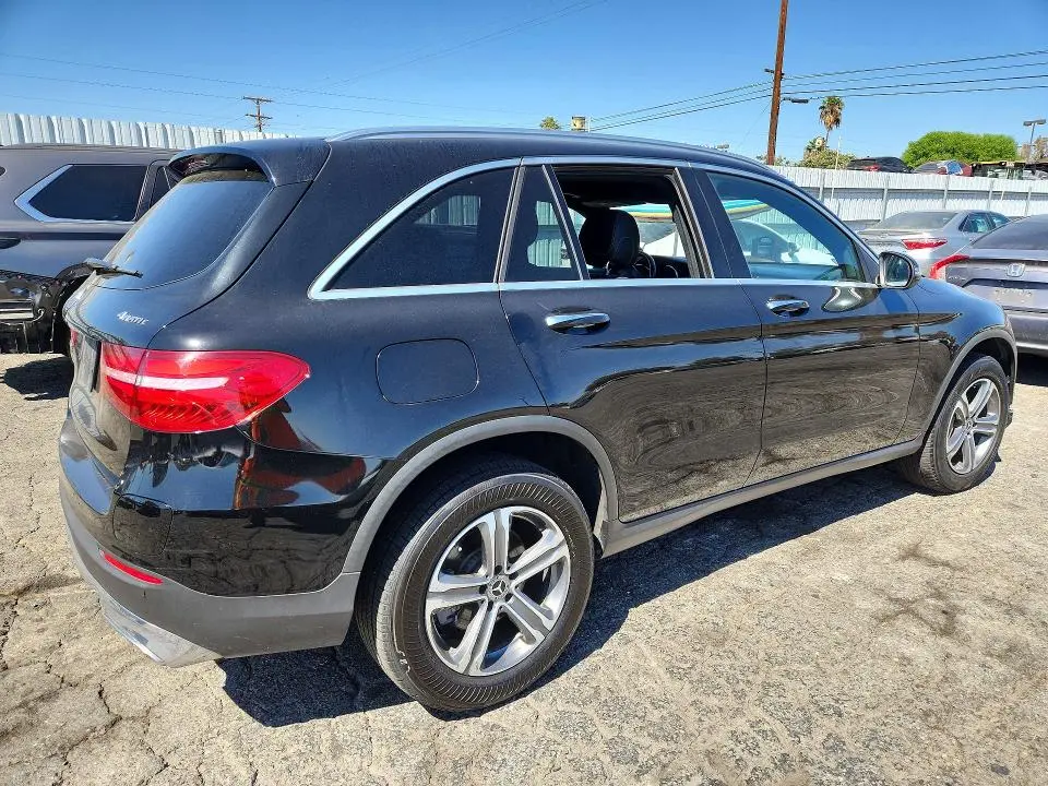 2019 MERCEDES-BENZ GLC 350E  