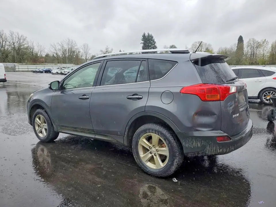 2014 TOYOTA RAV4 XLE  