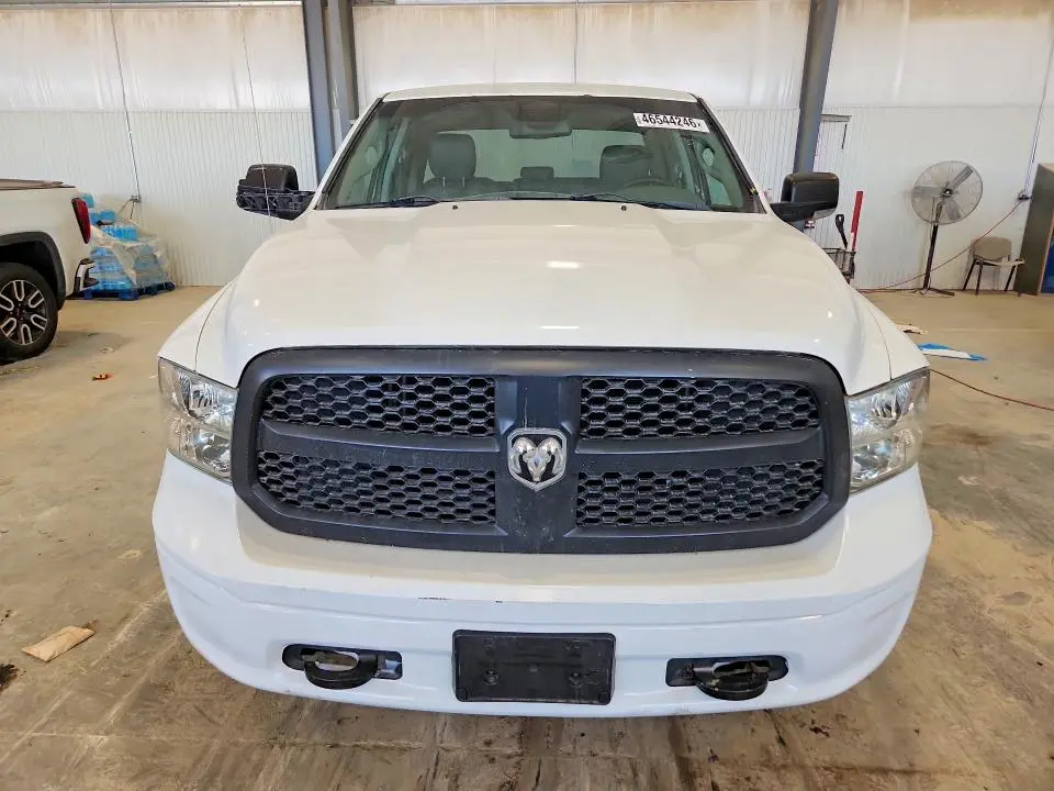 2014 RAM 1500 ST  