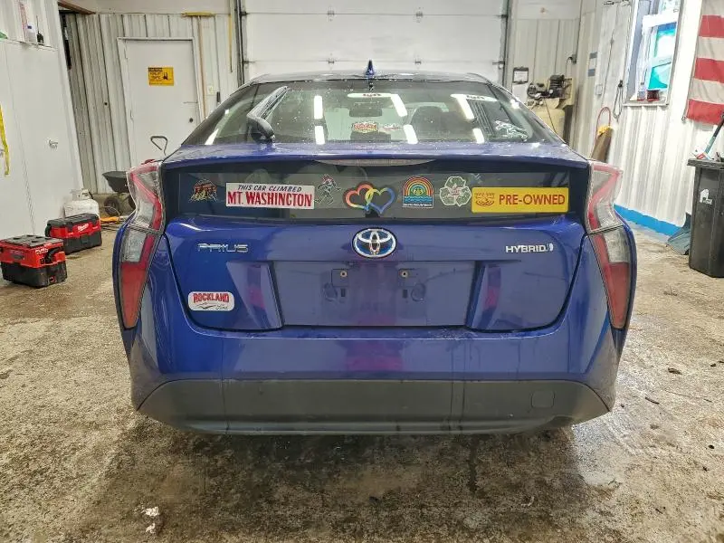2016 TOYOTA PRIUS   