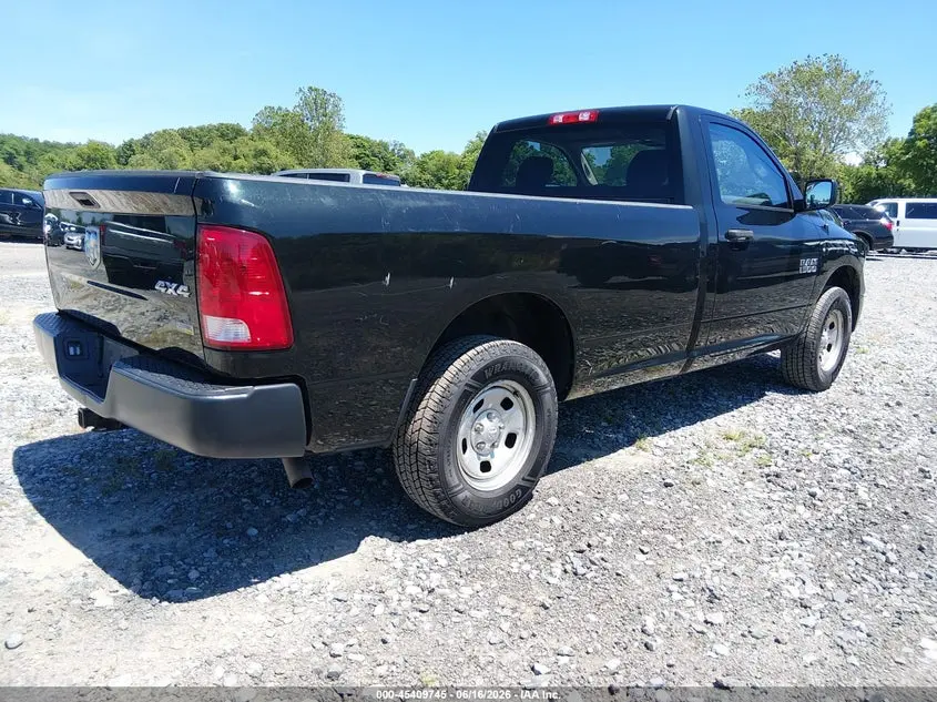 2017 RAM 1500 TRADESMAN  4X4 8' BOX