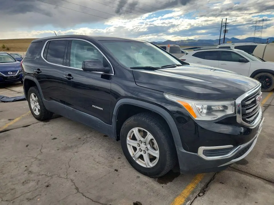 2017 GMC ACADIA SLE  